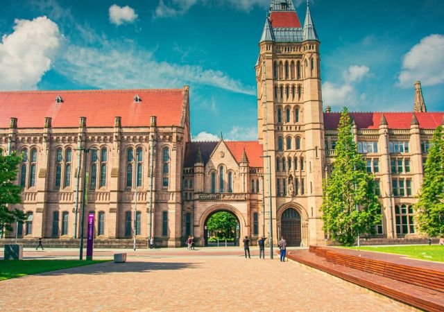 university-of-manchester-bsc-healthcare-science-audiology-course